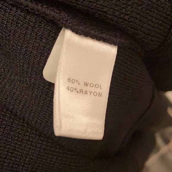 St.John Caviar Black Label Cardigan - Picture 9 of 10